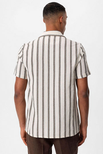 Camisa de hombre con cuello camp a rayas marrón - Wessi