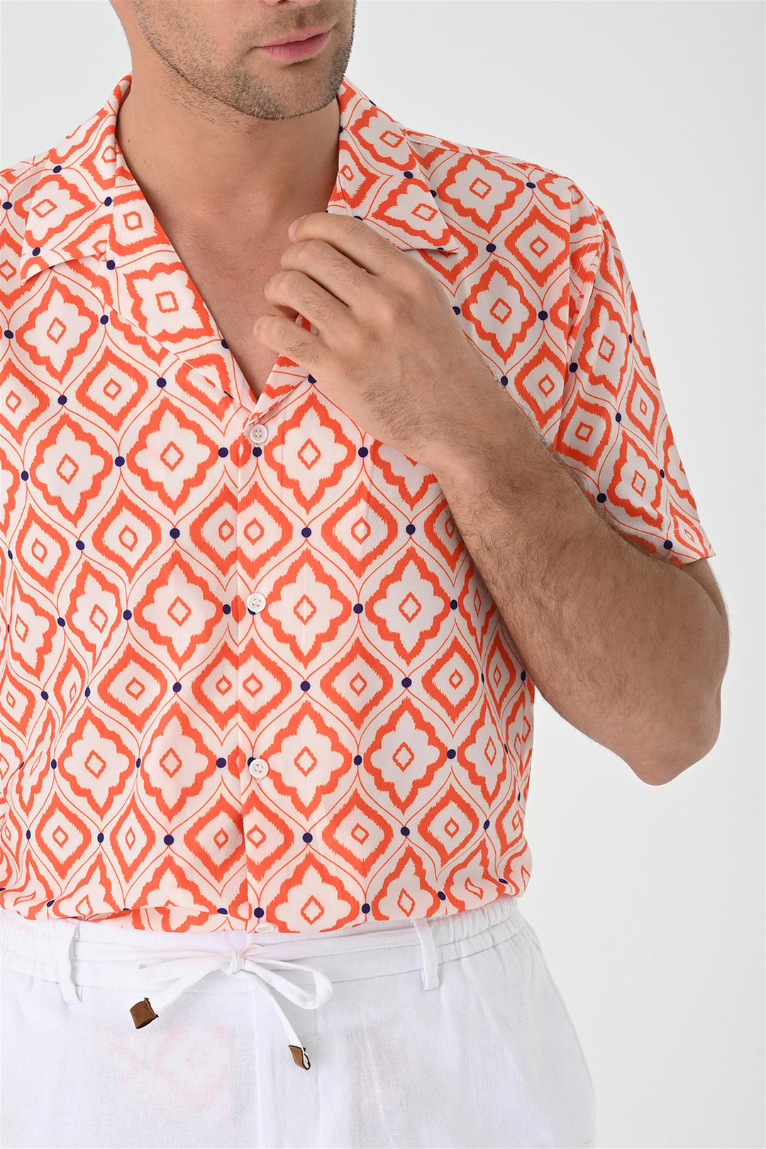 Chemise Homme Orange Motif Ethnique Col Ouvert Manches Courtes - Wessi