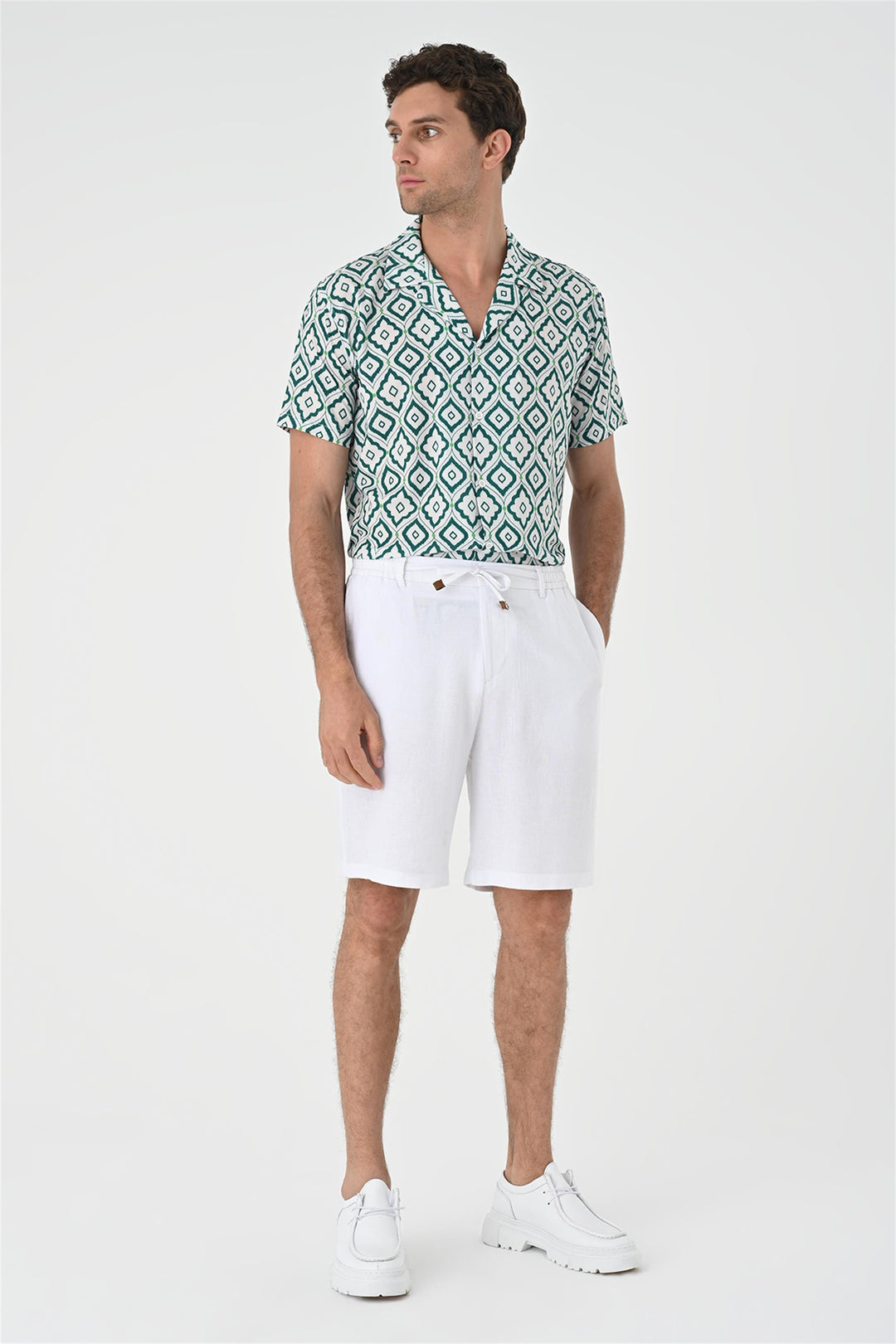 Chemise Homme Verte Motif Ethnique Col Ouvert Manches Courtes - Wessi