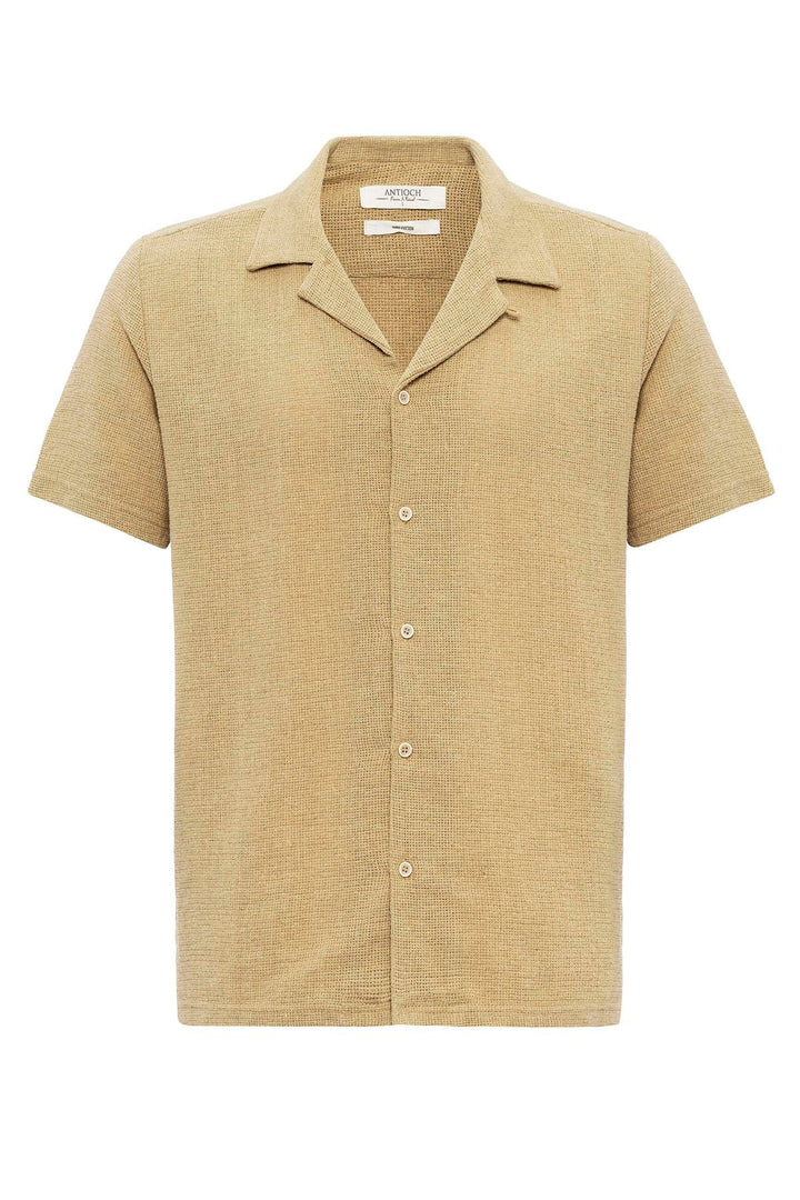 Camisa de hombre de punto beige con cuello camp texturizado - Wessi