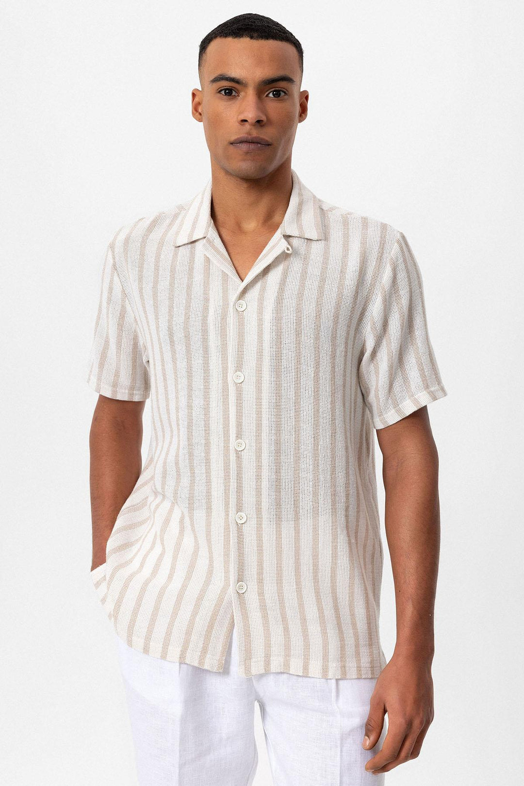 Men's Beige Camp Collar Knit Short-Sleeve Shirt - Wessi