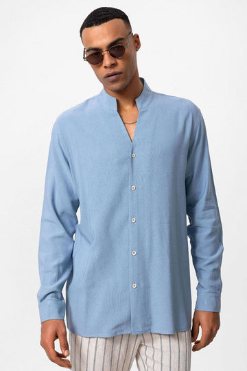 قميص رجالي بأكمام طويلة وياقة واقفة باللون الأزرق الفاتح - Wessi