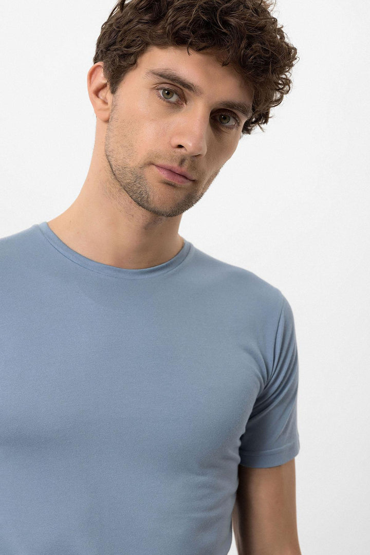 Camiseta de hombre azul con cuello redondo y corte slim - Wessi