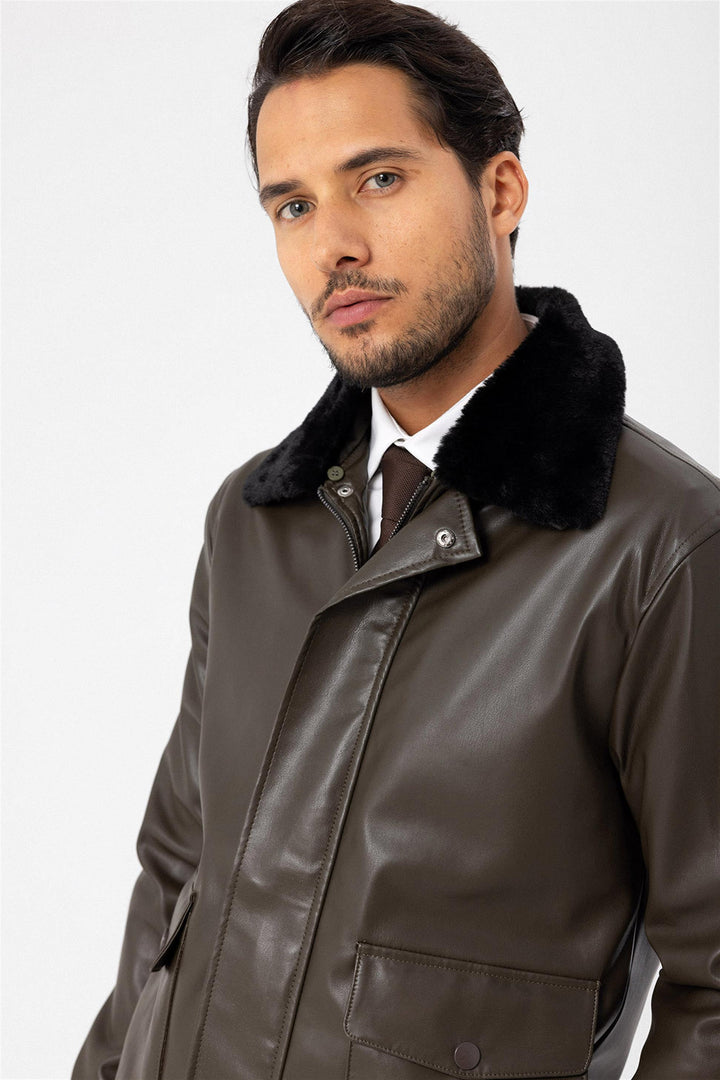 Men's Khaki Double Pocket Fur Collar Leather Coat - Wessi