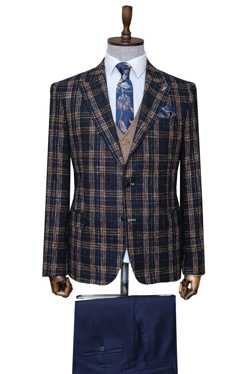 Navy Blue Veste à Carreaux, Beige Gilet, White Chemise, et Navy Blue Pantalon Combo - Look Classique Moderne Wessi