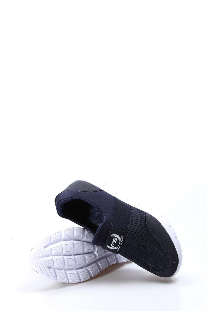Baskets à enfiler bleu marine pour hommes avec tige en mesh et semelle blanche - Wessi