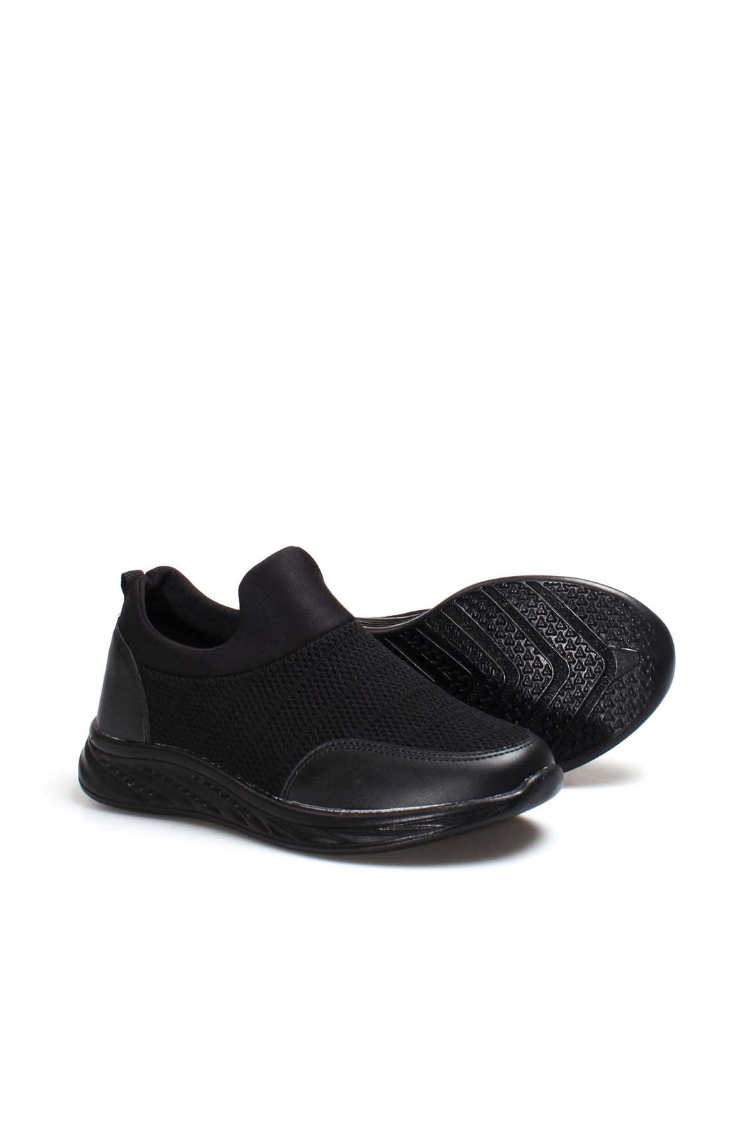 Men's Black Mesh Slip-On Sneakers with Cushioned Sole - Wessi