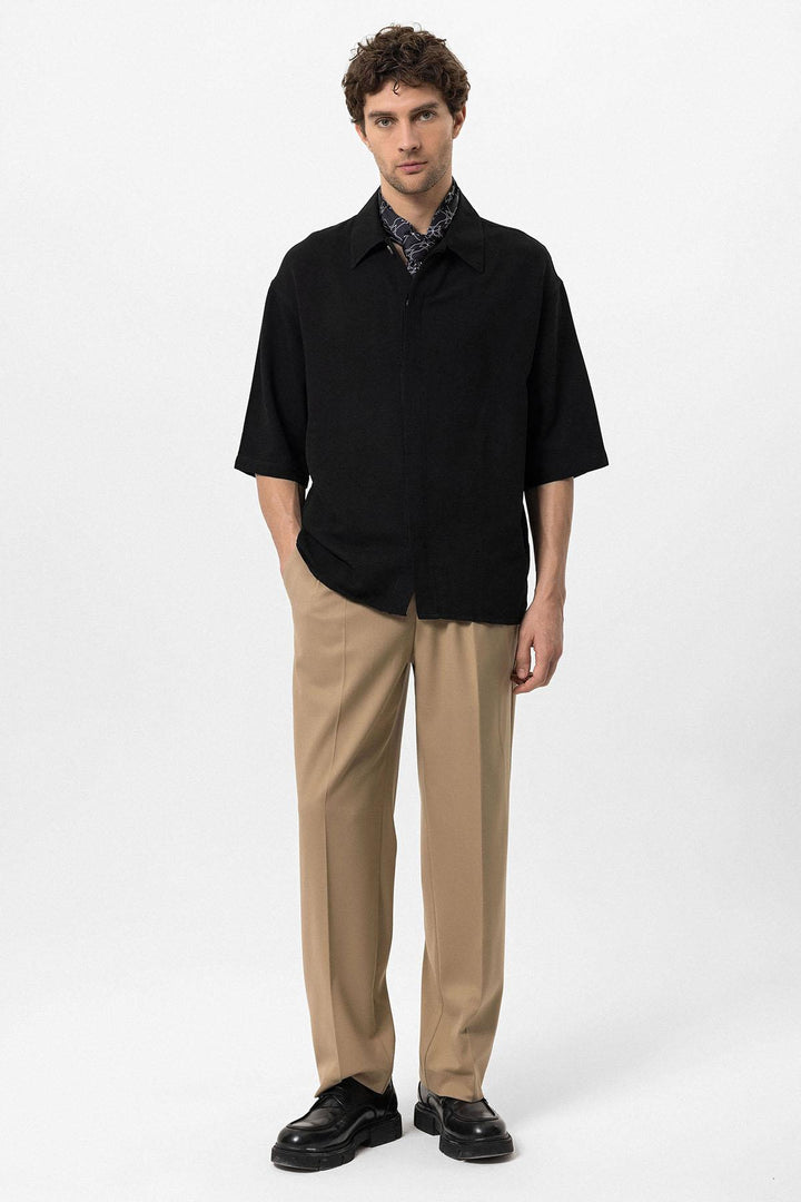 Chemise surdimensionnée noire à manches longueur coude et fermeture à boutons cachés pour hommes - Wessi