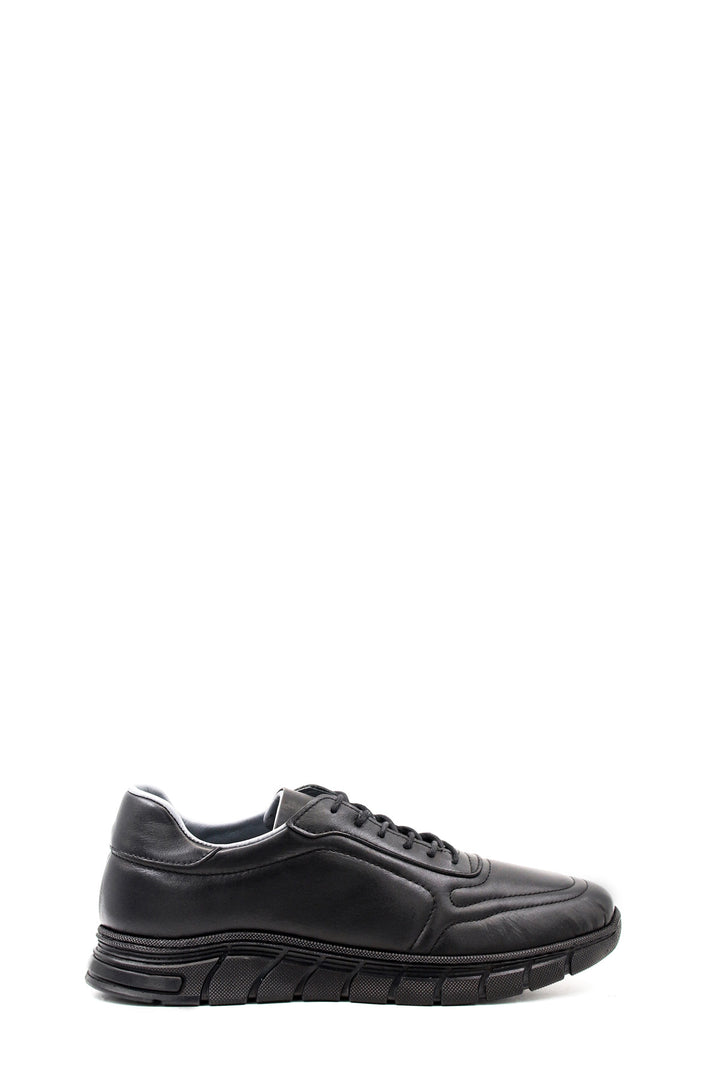 Men's All-Black Leather Sneakers with Textured Sole - Wessi