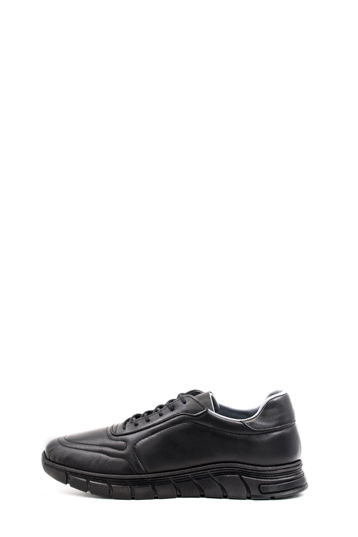 Men's All-Black Leather Sneakers with Textured Sole - Wessi