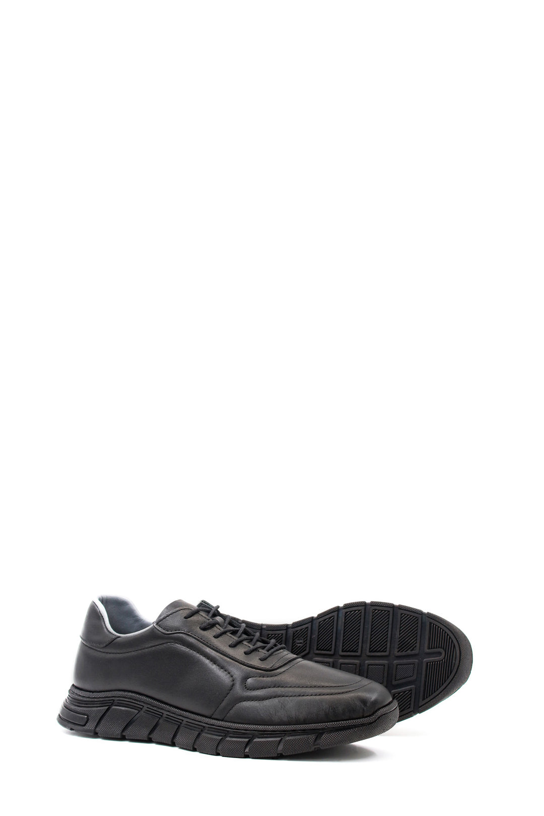 Men's All-Black Leather Sneakers with Textured Sole - Wessi