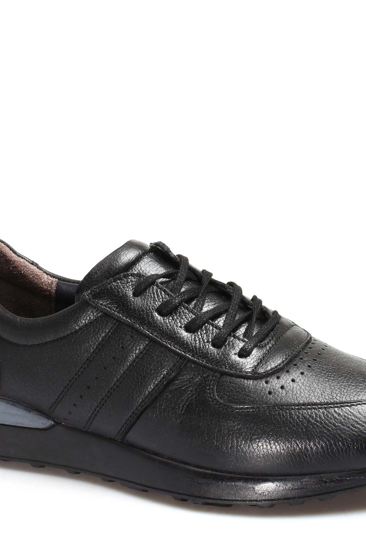 Baskets à lacets en cuir noir pour hommes avec design perforé et semelle coussinée - Wessi