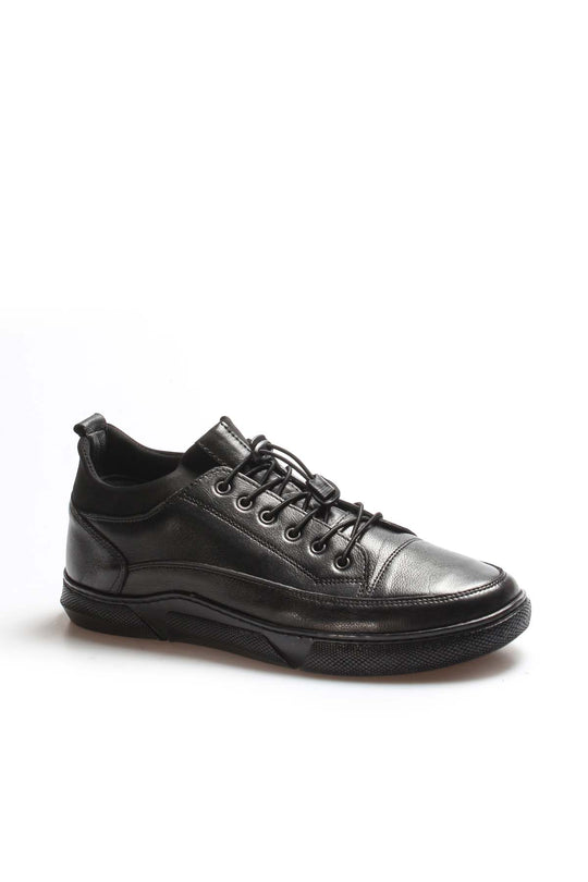 Men's Black Leather Sneakers with Lace-Up Closure and Textured Sole - Wessi