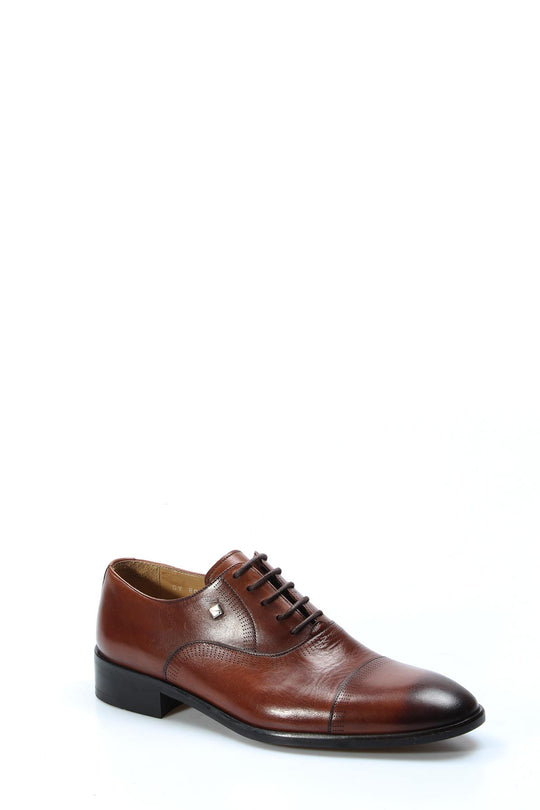 Chaussures Oxford en cuir marron pour hommes avec bout perforé et détail latéral en relief - Wessi