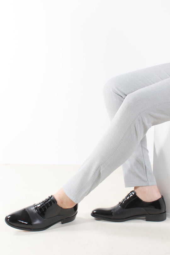 Chaussures Oxford en cuir verni noir pour hommes avec bout élégant et finition brillante - Wessi