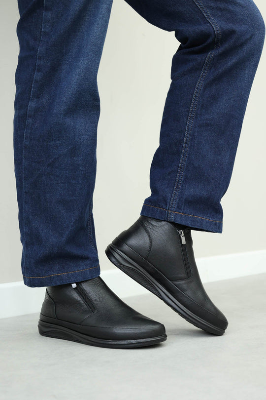 Men's Black Leather Zip-Up Ankle Boots with Fur Lining - Wessi Men's Black Leather Zip-Up Ankle Boots with Fur Lining - Wessi