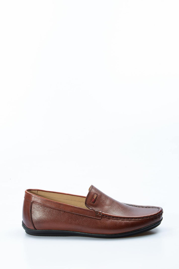 Mocassins en cuir marron pour hommes avec coutures subtiles et design élégant - Wessi
