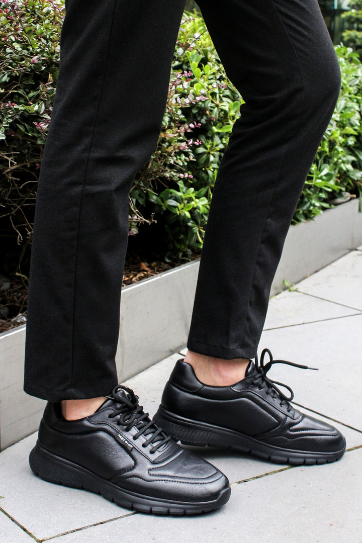 Men's Black Leather Lace-Up Sneakers with Textured Sole  - Wessi