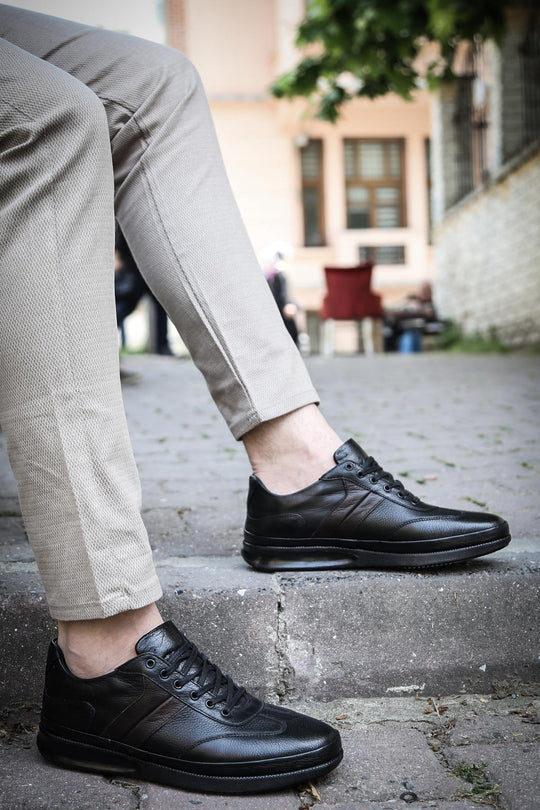 Men's Black Leather Sneakers with Padded Collar and Cushioned Sole - Wessi Men's Black Leather Sneakers with Padded Collar and Cushioned Sole - Wessi