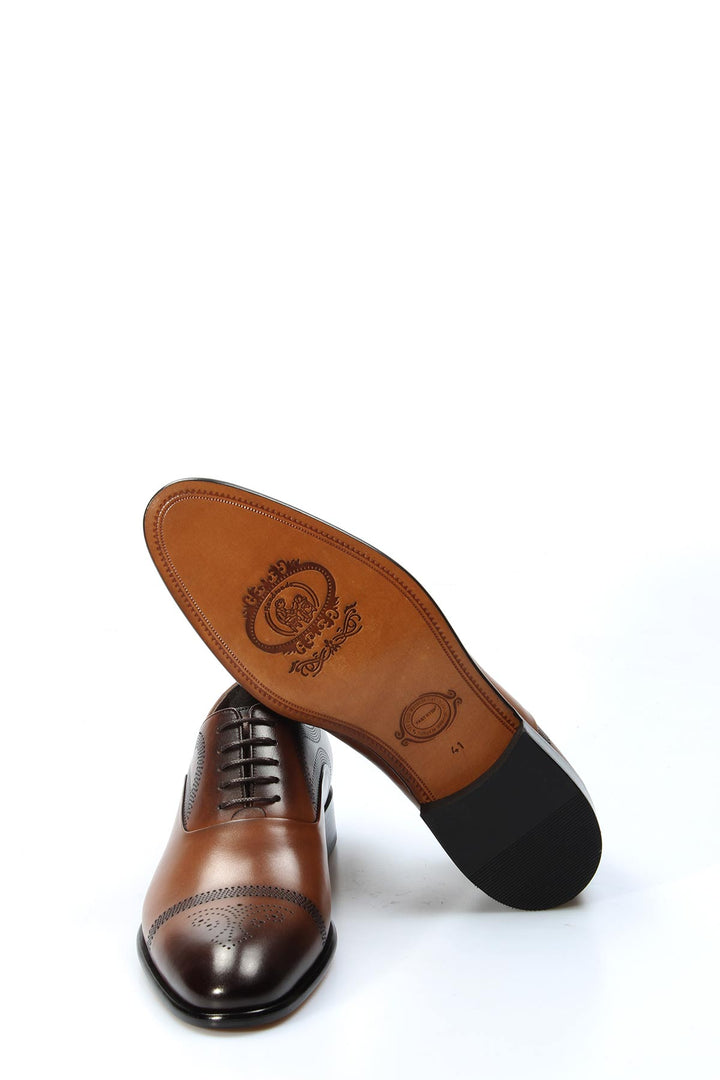Zapatos Oxford Brogue Clásicos de Piel Marrón para Hombre con Detalle Perforado - Wessi