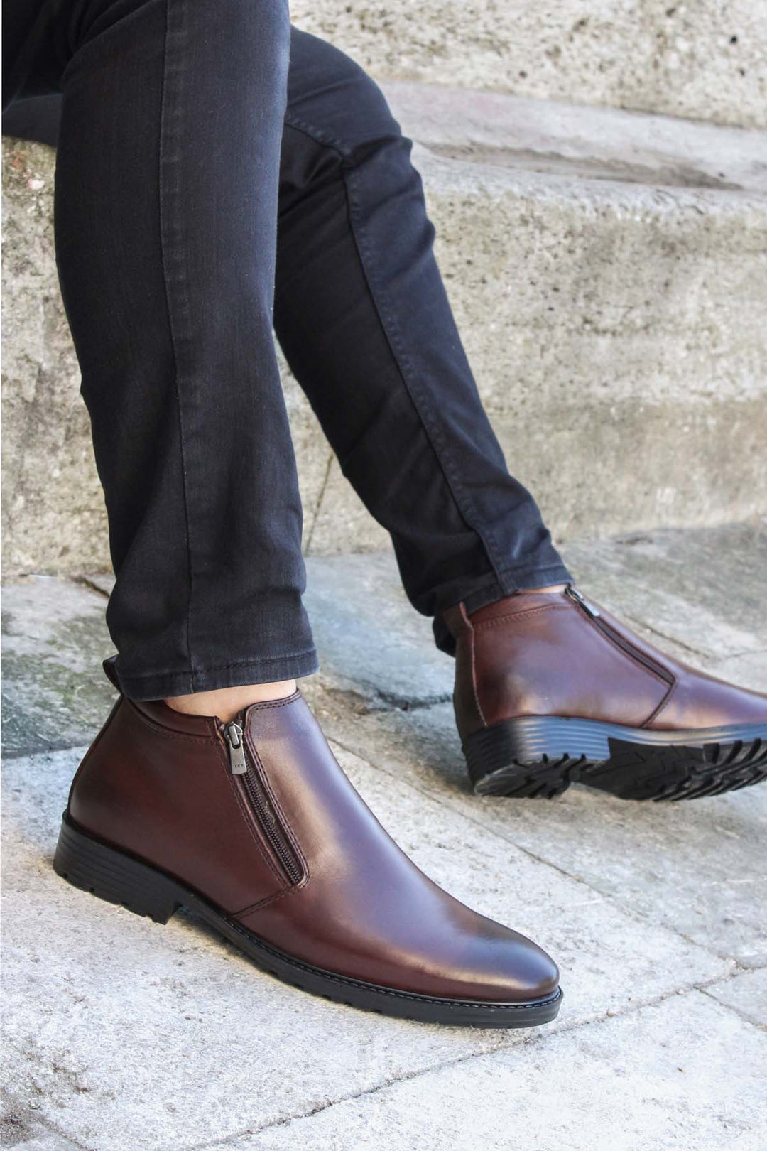 Stivaletti in pelle marrone con cerniera Wessi