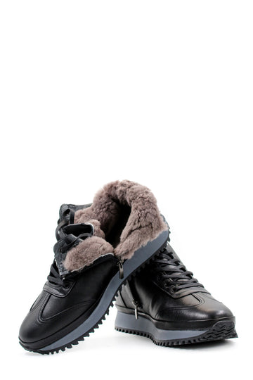 حذاء رياضي رجالي عالي الجودة مصنوع من الجلد باللون الأسود ونعل مضلع - ويسي