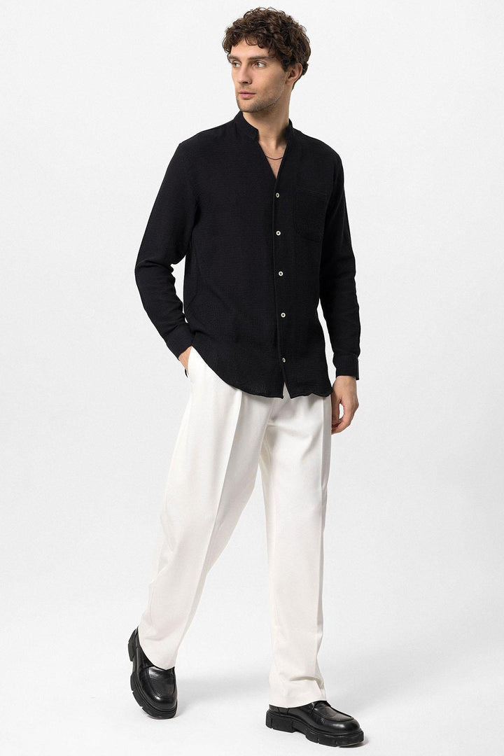 Men's Black Judge Collar Knitted Textured  Shirt - Wessi