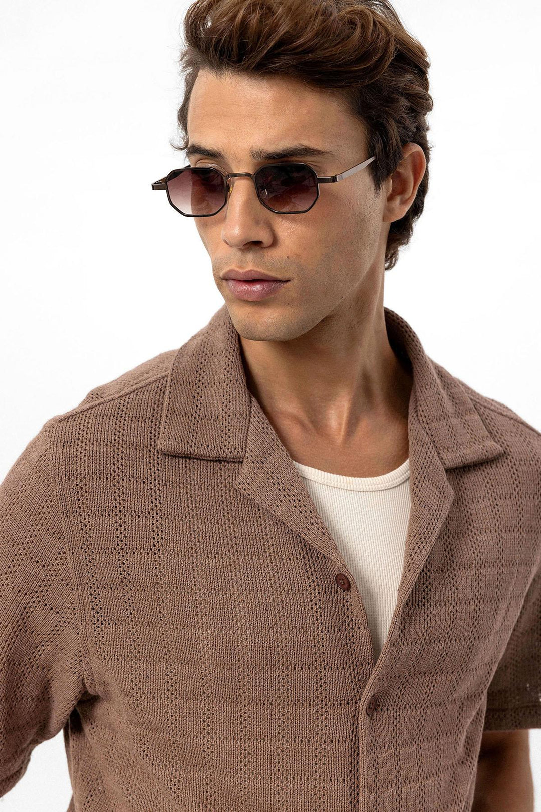 Camisa tejida con cuello camp marrón para hombre - Wessi