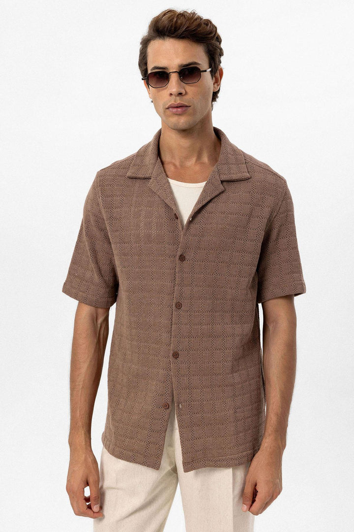 Camisa tejida con cuello camp marrón para hombre - Wessi