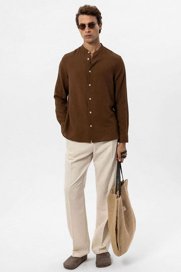 قميص منسوج بياقة ماندارين بني للرجال - ويسي