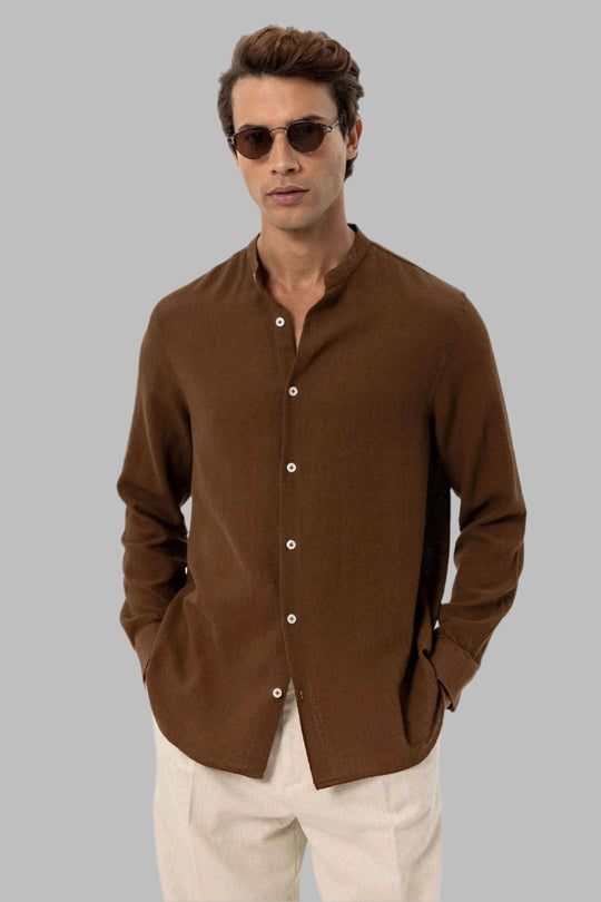 قميص منسوج بياقة ماندارين بني للرجال - ويسي