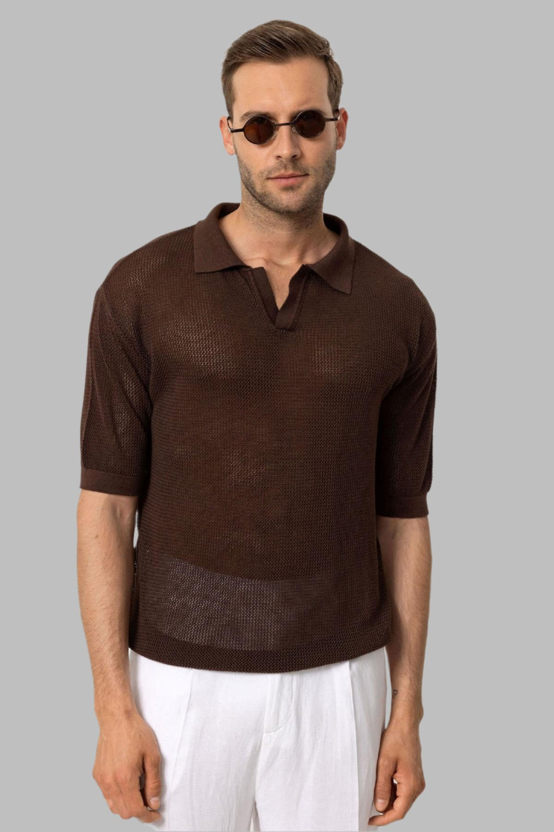 T-shirt in maglia marrone con collo alto da uomo - Wessi