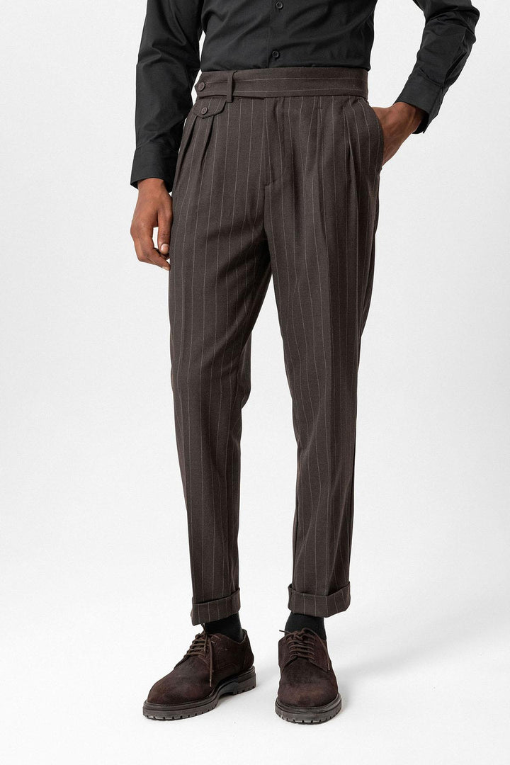Brown Pantaloni a Vita Alta Plissettati a Righe da Uomo - Wessi