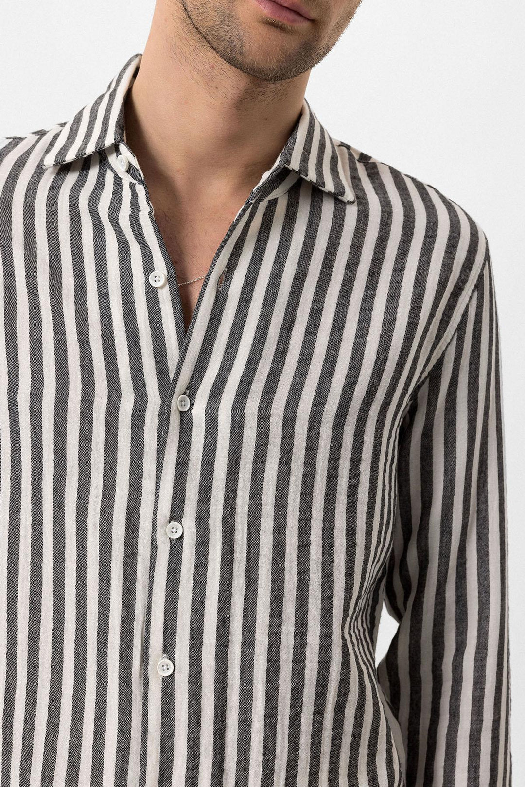 Men's Black Slim Fit Striped Long Sleeve  Shirt - Wessi