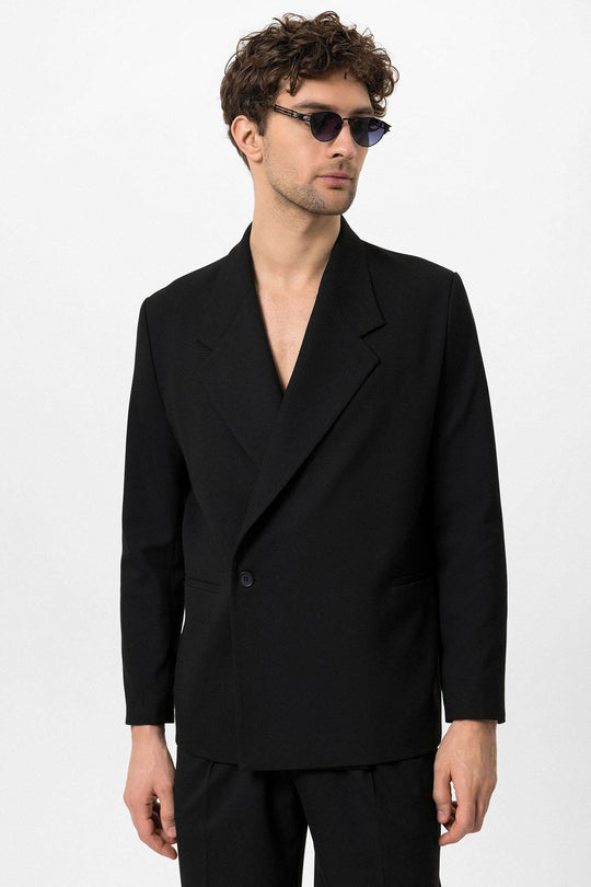 Men's Black High-Waisted Buckle Detail Relaxed Fit  Pants - Wessi