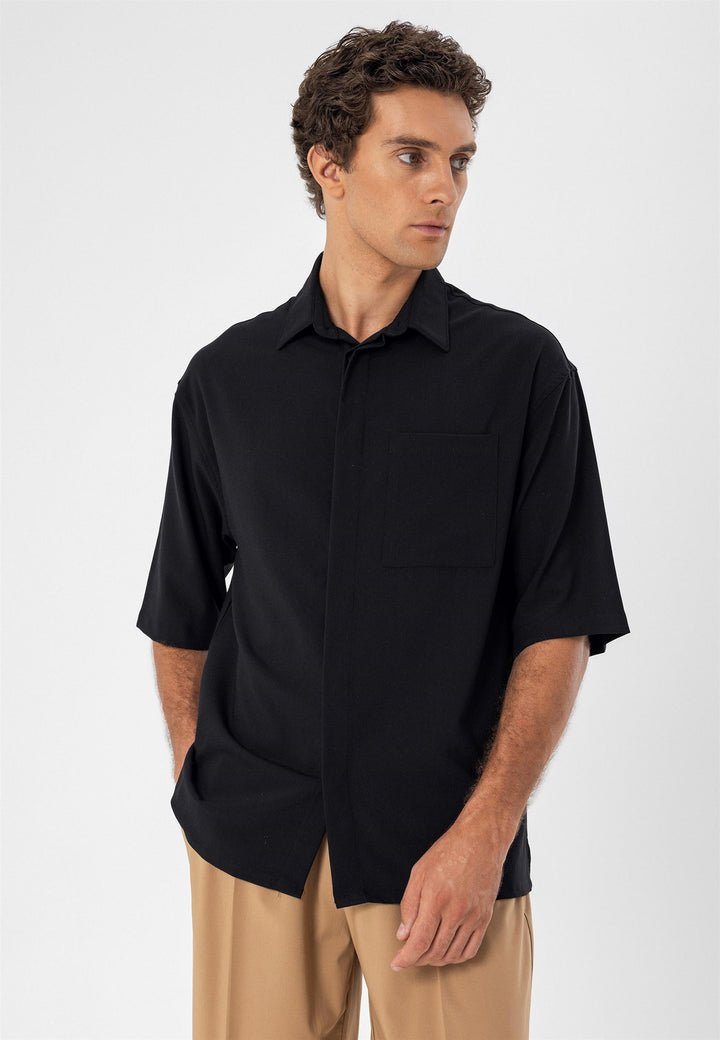 Men's Black Oversize Hidden Button Short Sleeve  Shirt - Wessi