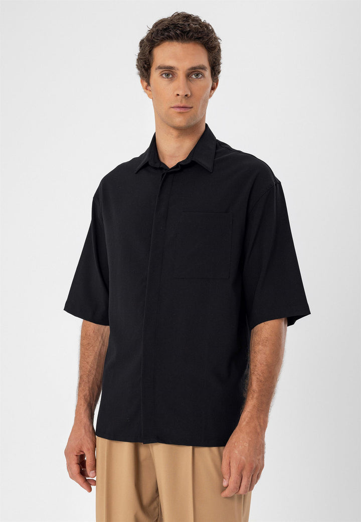 Men's Black Oversize Hidden Button Short Sleeve  Shirt - Wessi