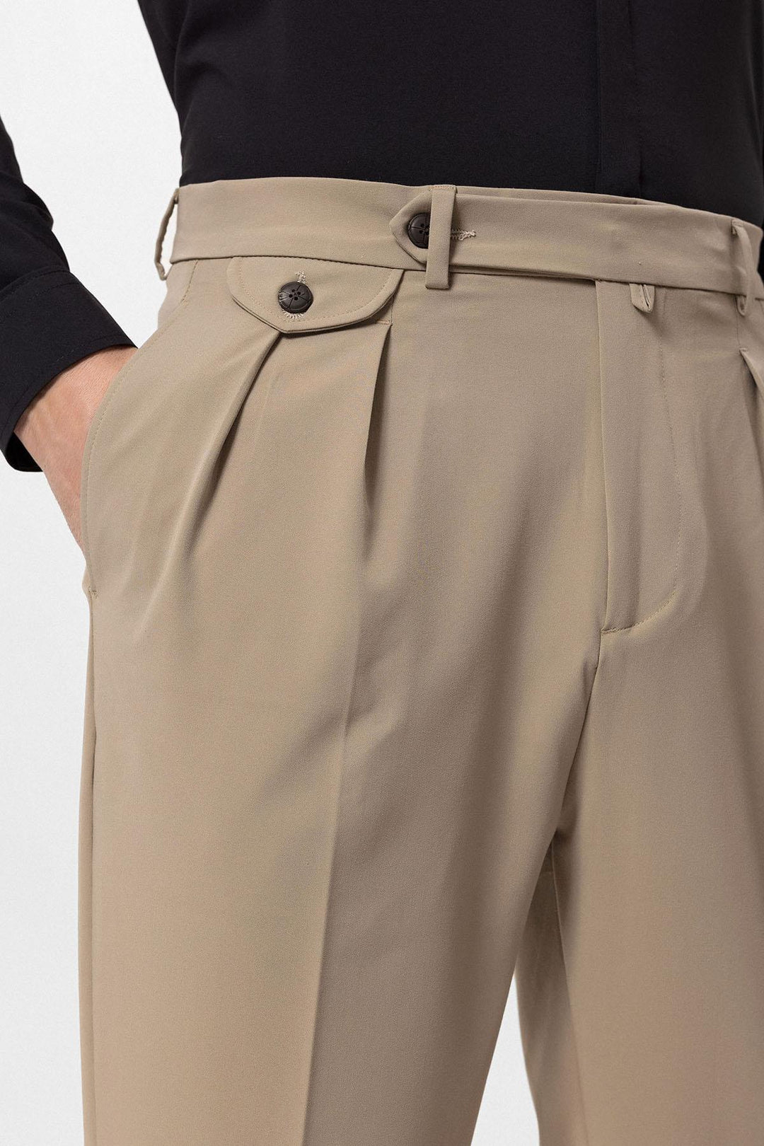 Men's Beige Pleated High-Waisted  Pants - Wessi
