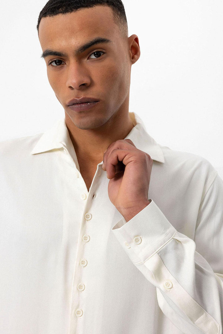 Men's Ecru Regular Fit Camp Collar Shirt - Wessi