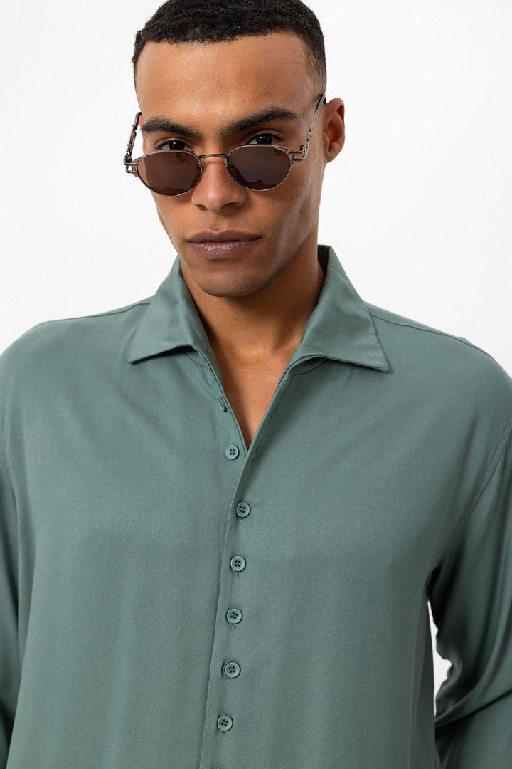 Men's Green Regular Fit Camp Collar Shirt - Wessi