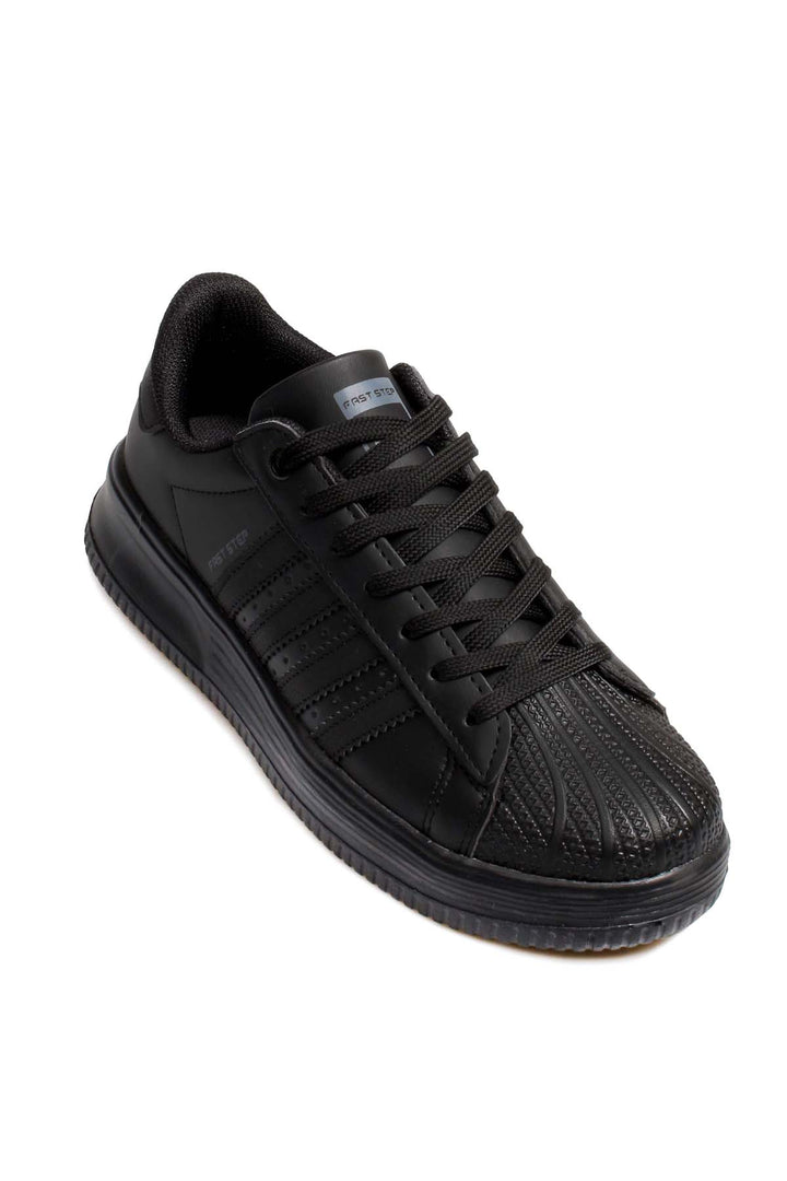 Men's All-Black Leather Low-Top Sneakers with Textured Toe - Wessi