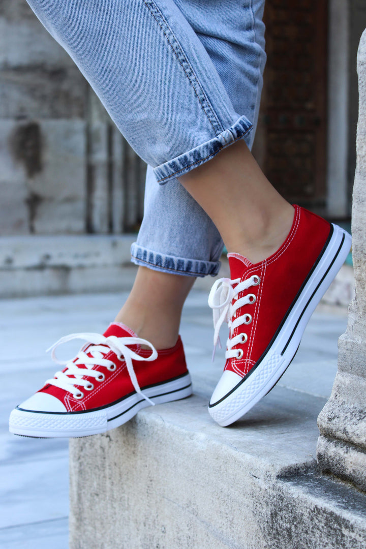 Men's Red Canvas Low-Top Sneakers with White Laces - Wessi