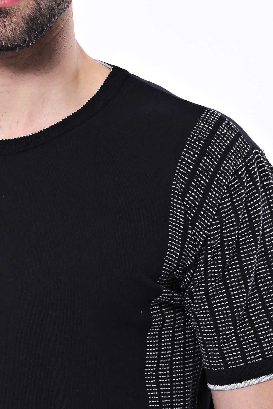 Circle Neck Patterned Black Knitted T-Shirt - Wessi