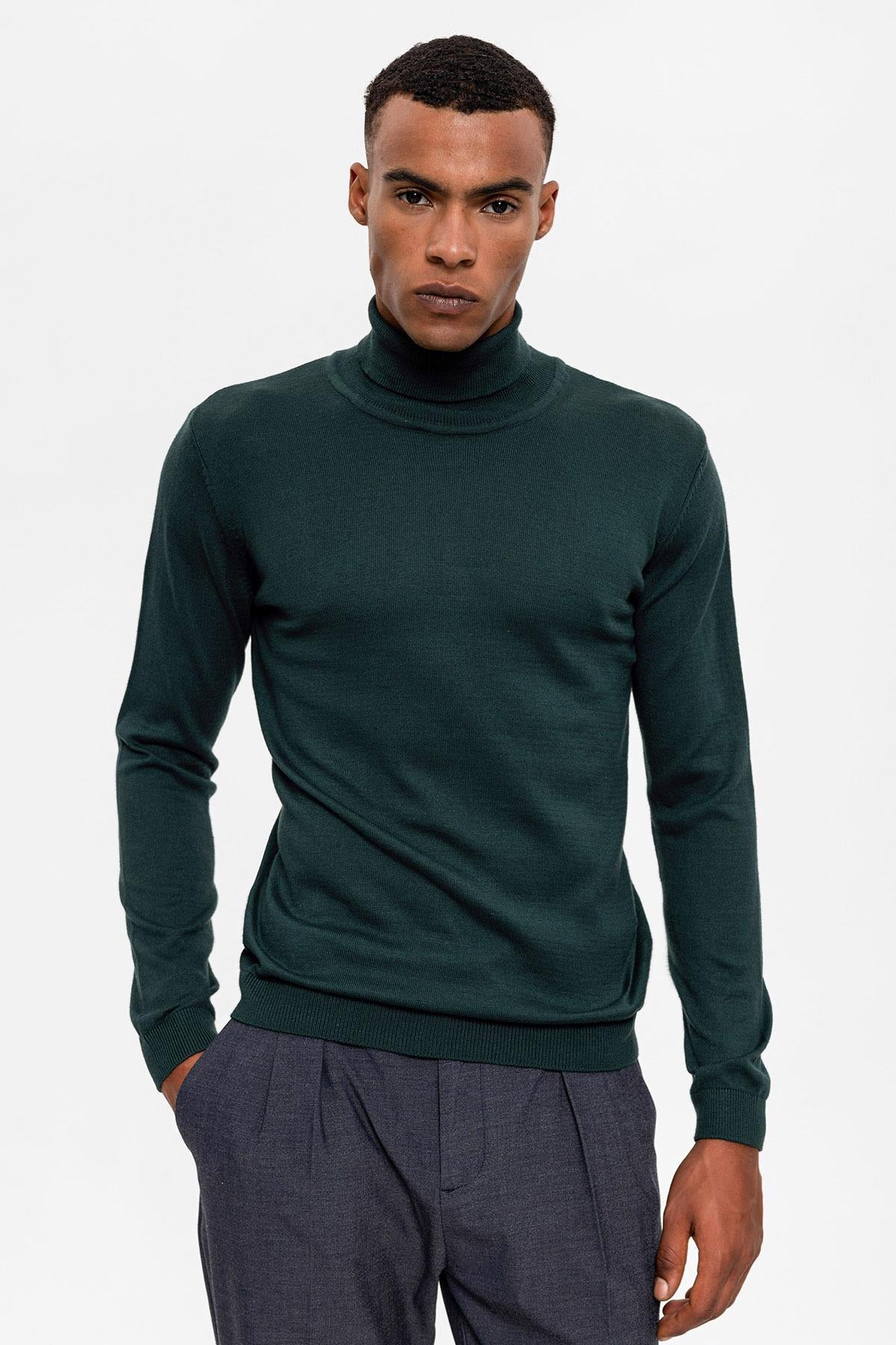 Green Turtleneck Men's Knit Sweater - Wessi – Wessi - Discover