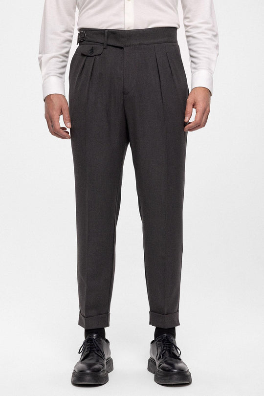 Pantalon Homme Anthracite Taille Haute (Boyfriend) En Tissu Plissé Avec Ceinture À Boucle - Wessi