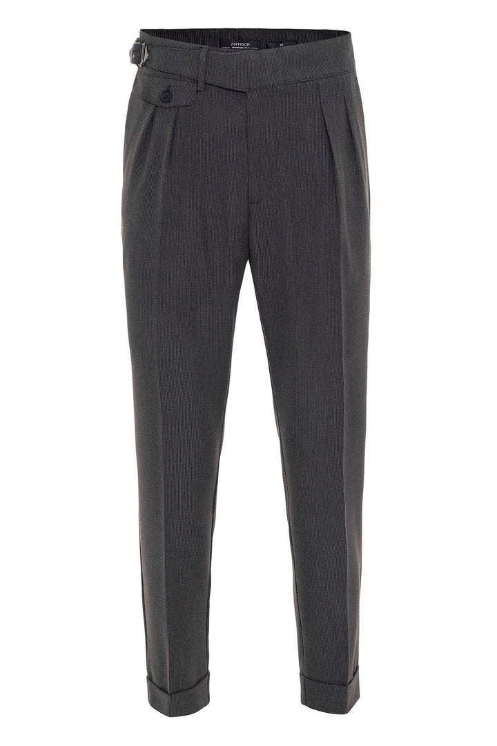Pantalón De Hombre De Tela Plisada De Talle Alto (Boyfriend) Antracita Con Cinturón Con Hebilla - Wessi