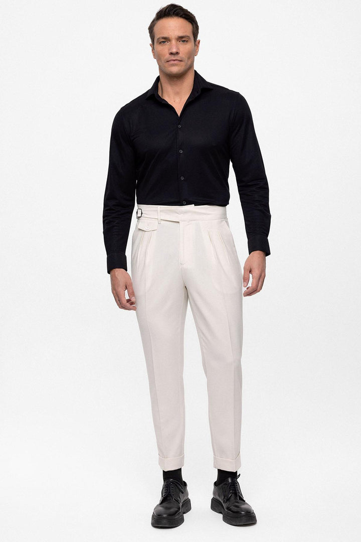 Pantalon Homme Écru Taille Haute (Boyfriend) En Tissu Plissé Avec Ceinture À Boucle - Wessi