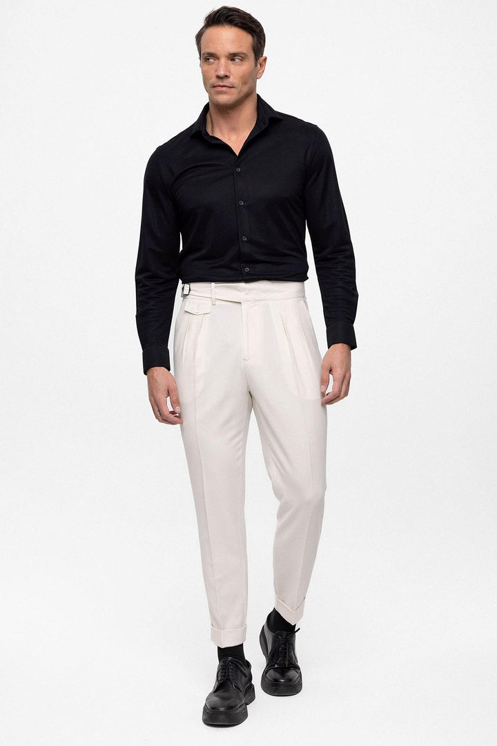 Pantalon Homme Écru Taille Haute (Boyfriend) En Tissu Plissé Avec Ceinture À Boucle - Wessi