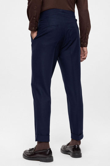 Pantalon Homme Bleu Marine Taille Haute (Boyfriend) En Tissu Plissé Avec Ceinture À Boucle - Wessi