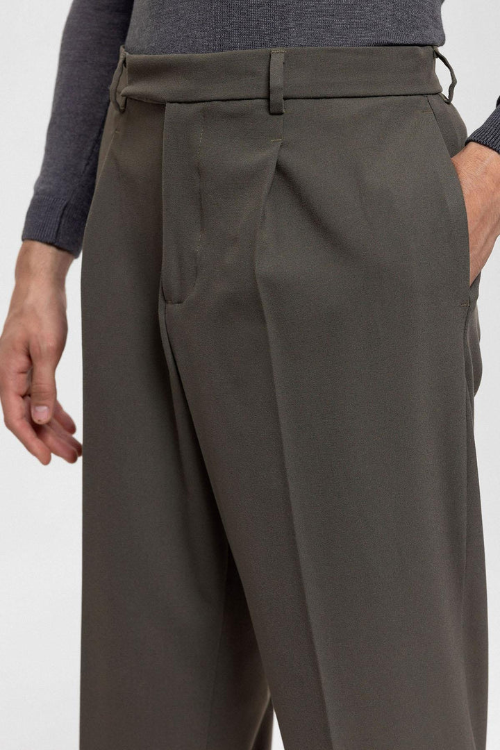 Pantaloni con cerniera a vita alta color kaki scuro da uomo - Wessi